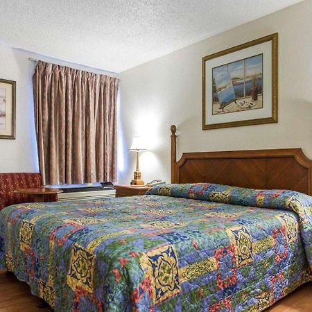 Rodeway Inn Vallejo Ngoại thất bức ảnh