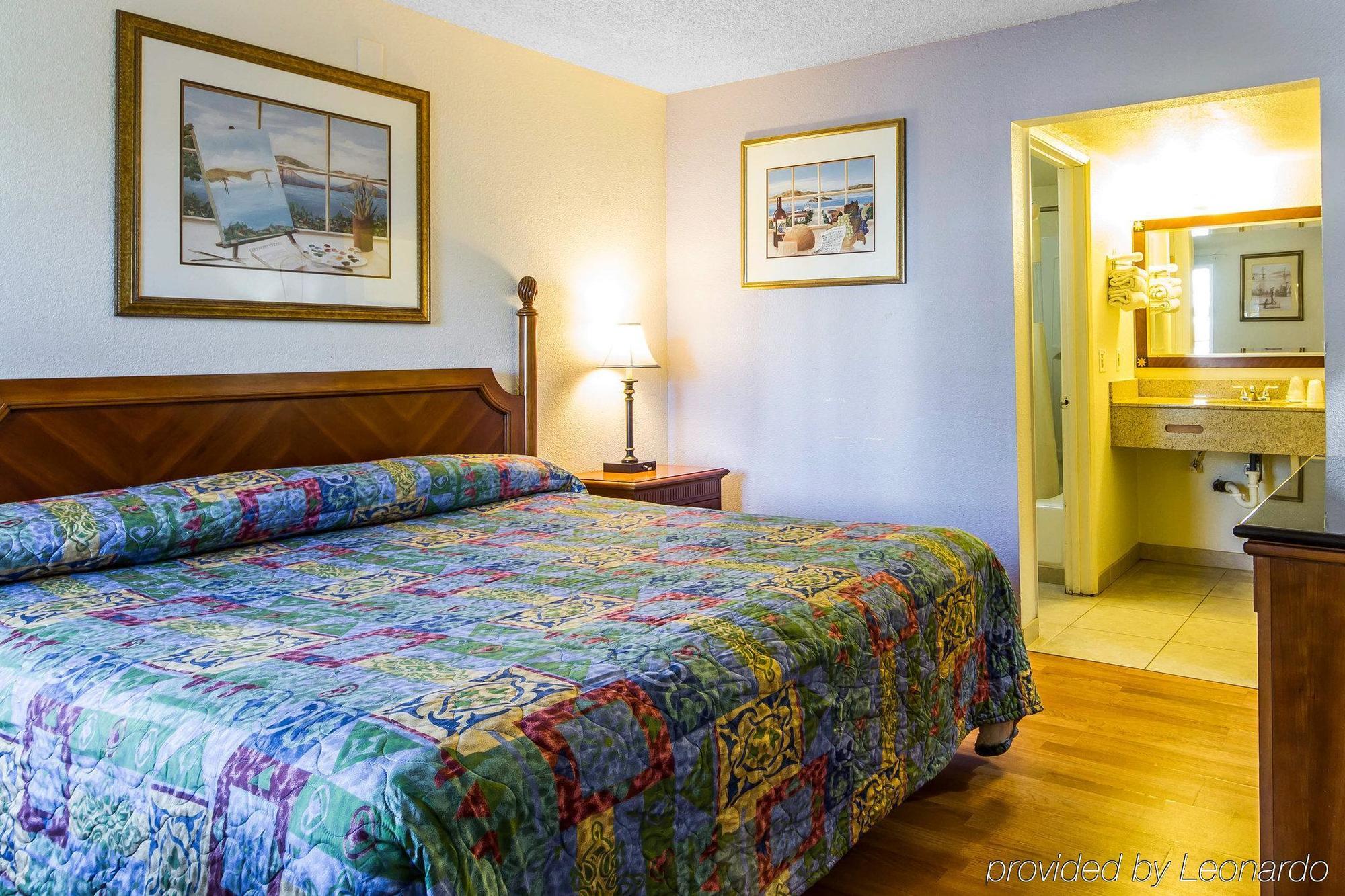 Rodeway Inn Vallejo Ngoại thất bức ảnh