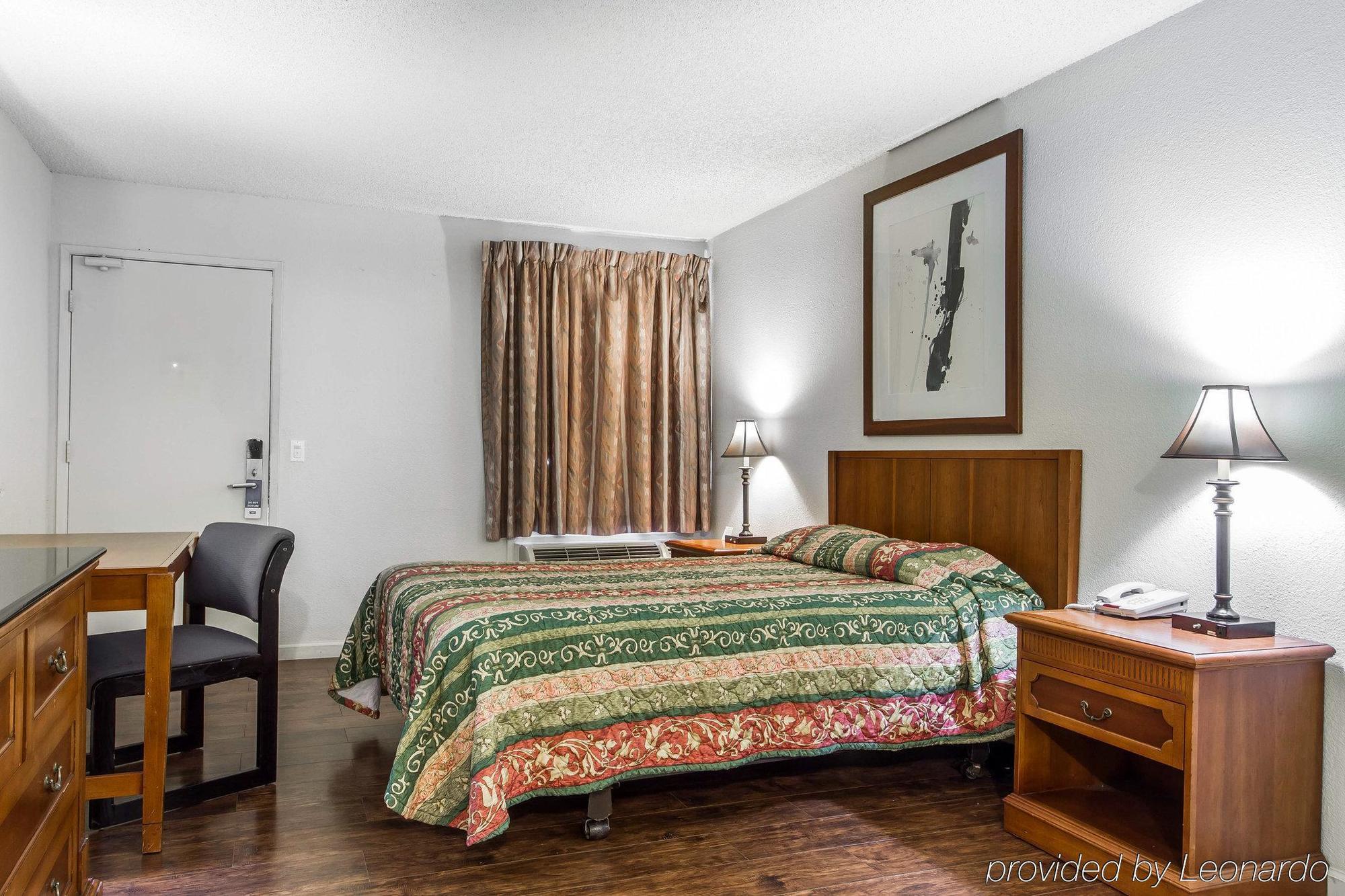 Rodeway Inn Vallejo Ngoại thất bức ảnh