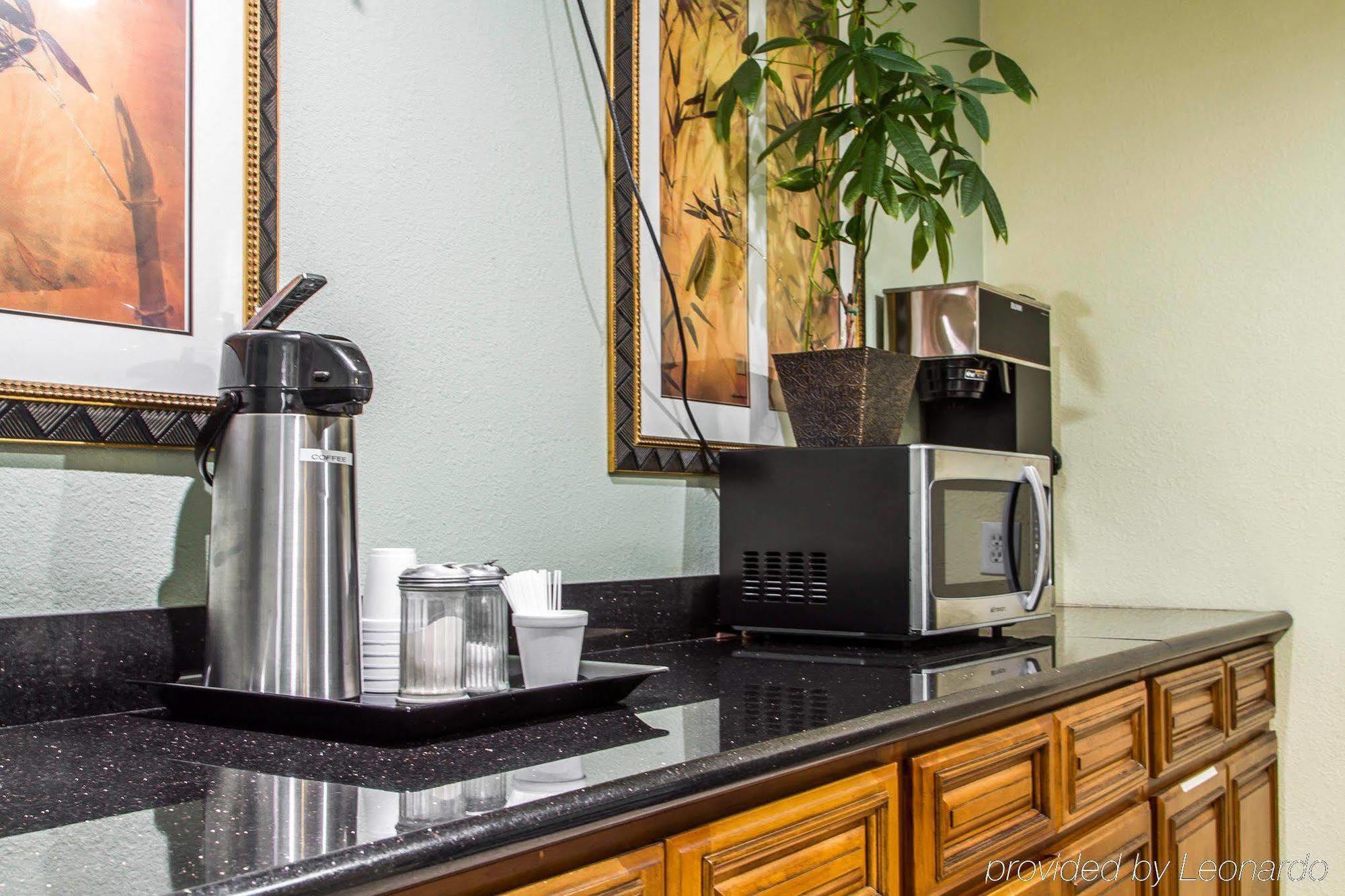 Rodeway Inn Vallejo Ngoại thất bức ảnh