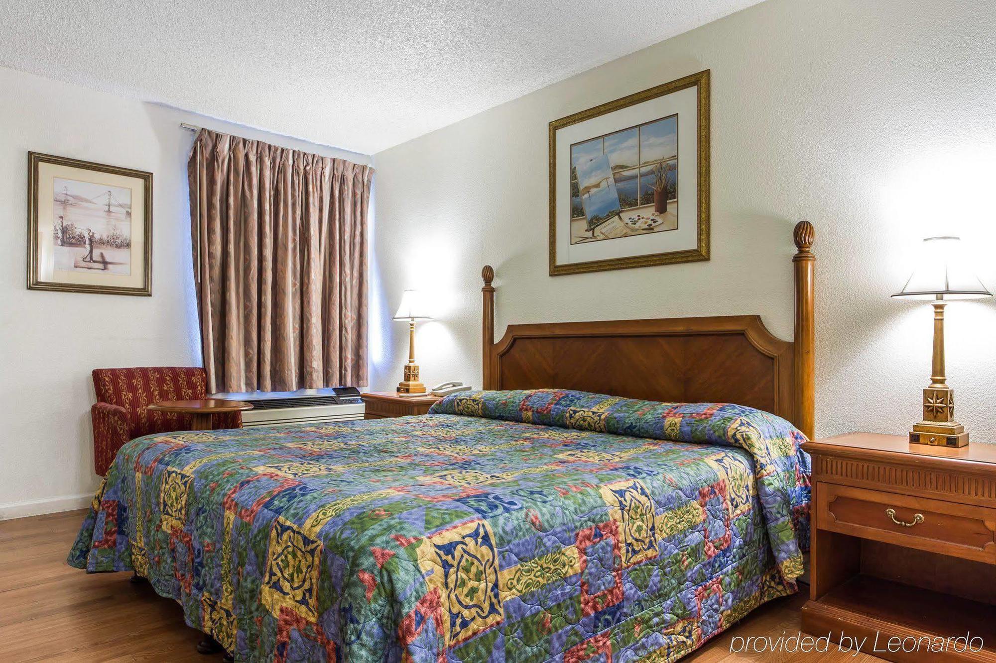 Rodeway Inn Vallejo Ngoại thất bức ảnh