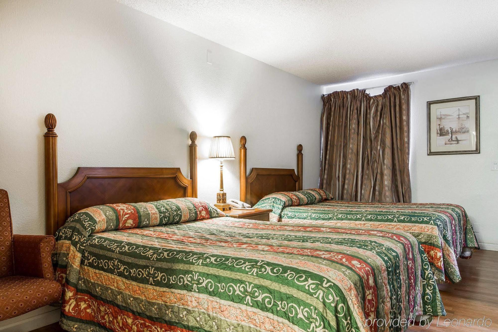 Rodeway Inn Vallejo Ngoại thất bức ảnh