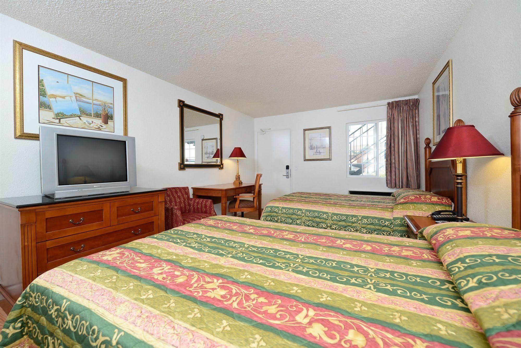 Rodeway Inn Vallejo Ngoại thất bức ảnh