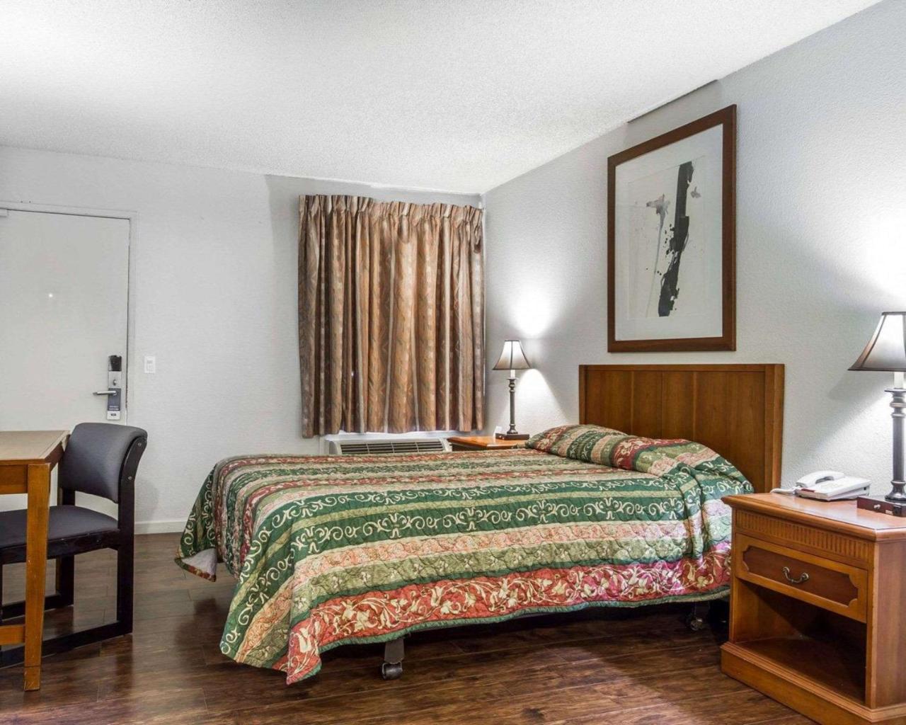 Rodeway Inn Vallejo Ngoại thất bức ảnh