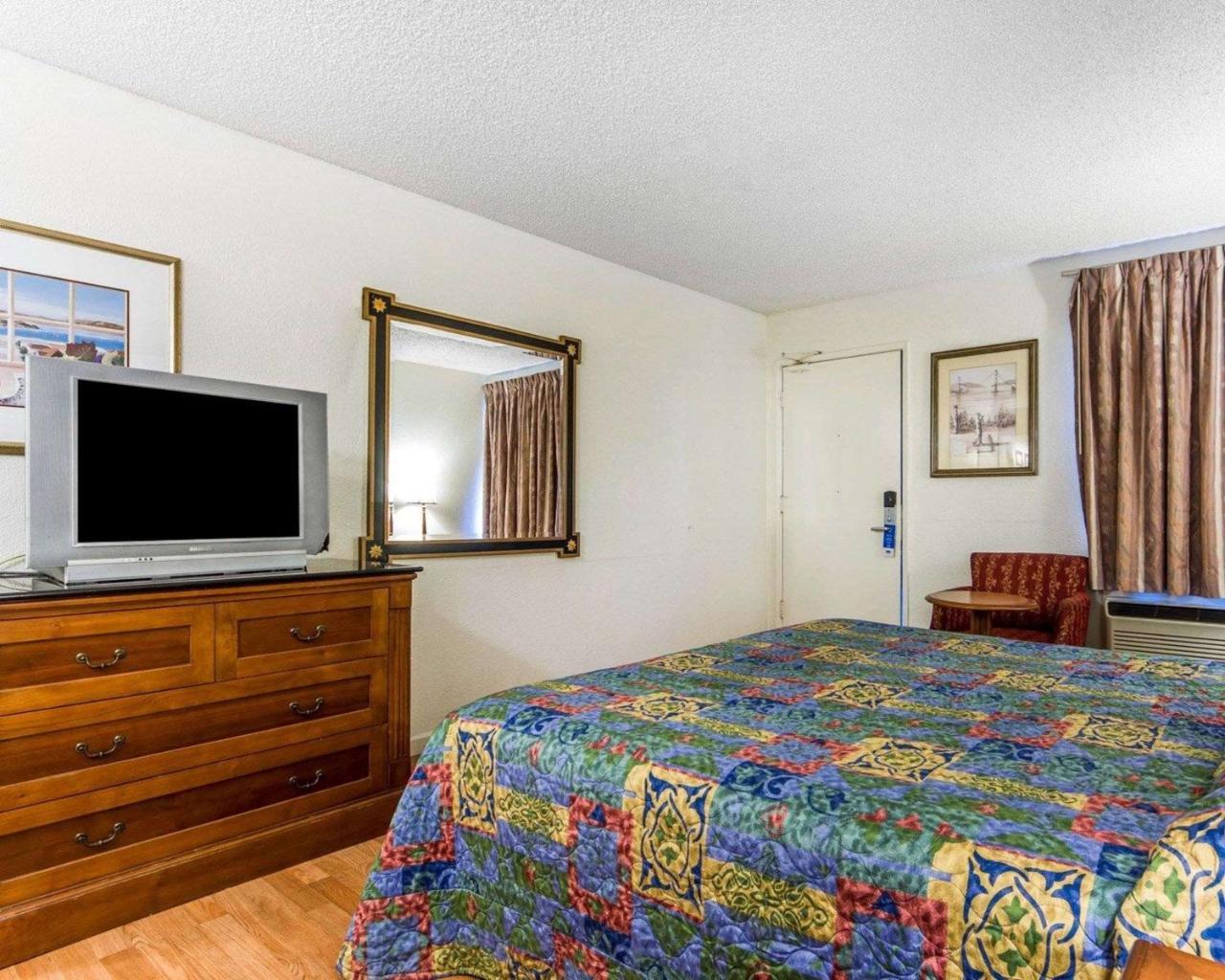 Rodeway Inn Vallejo Ngoại thất bức ảnh