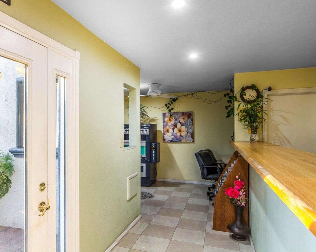 Rodeway Inn Vallejo Ngoại thất bức ảnh